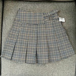 Black/Yellow Plaid Skirt by Edge